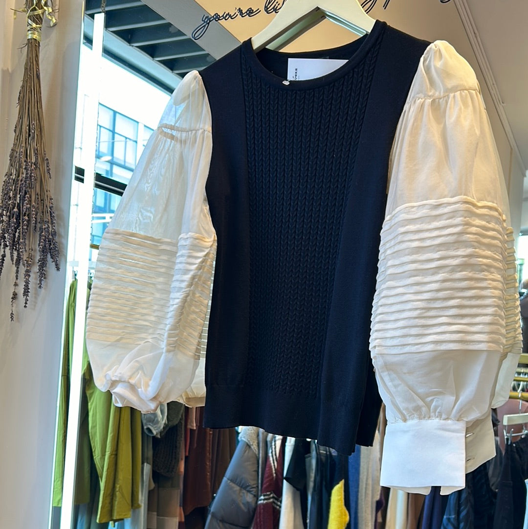Puff knit blouse