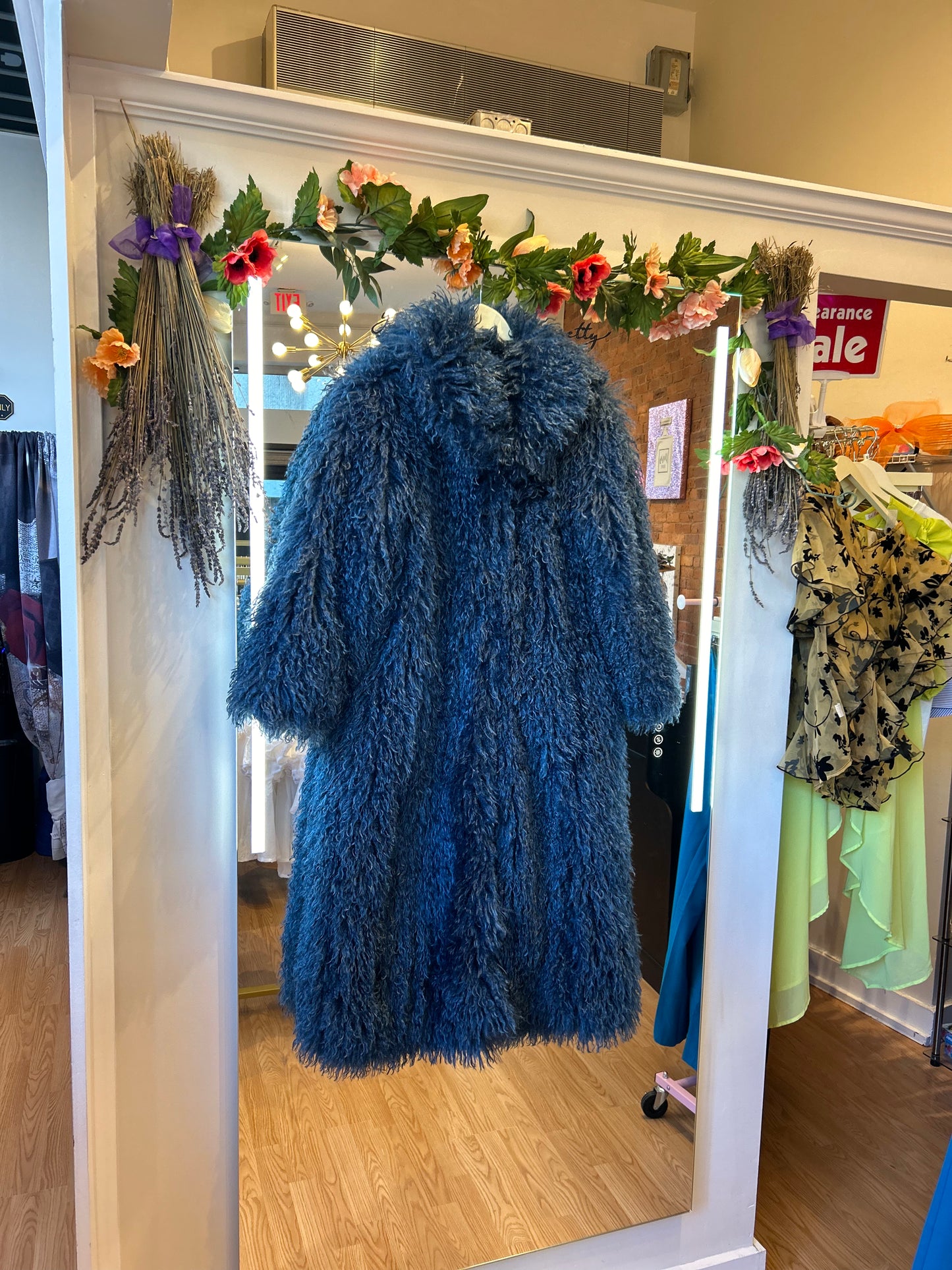 Skyline Fur Trench