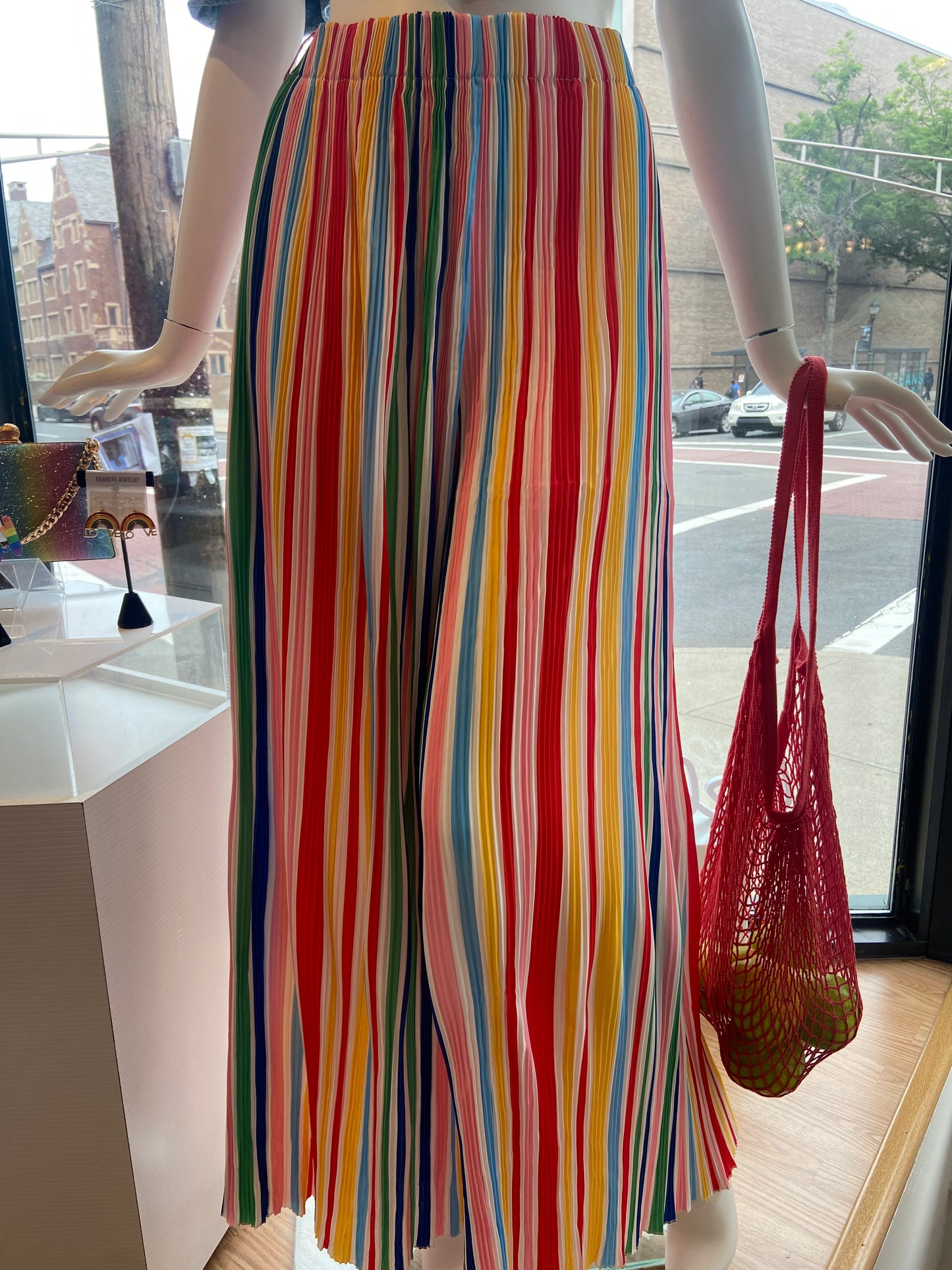 Pride yourself Pleated pants