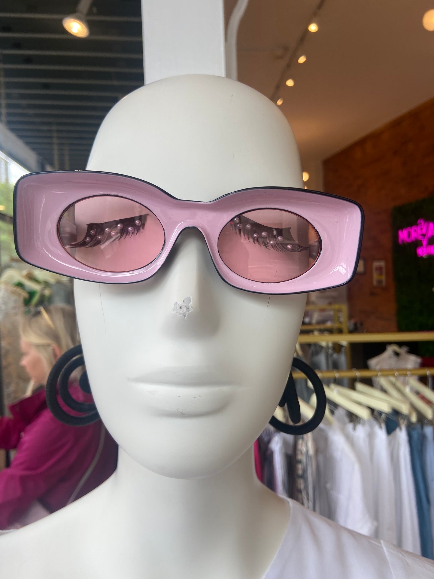 Elton Shades