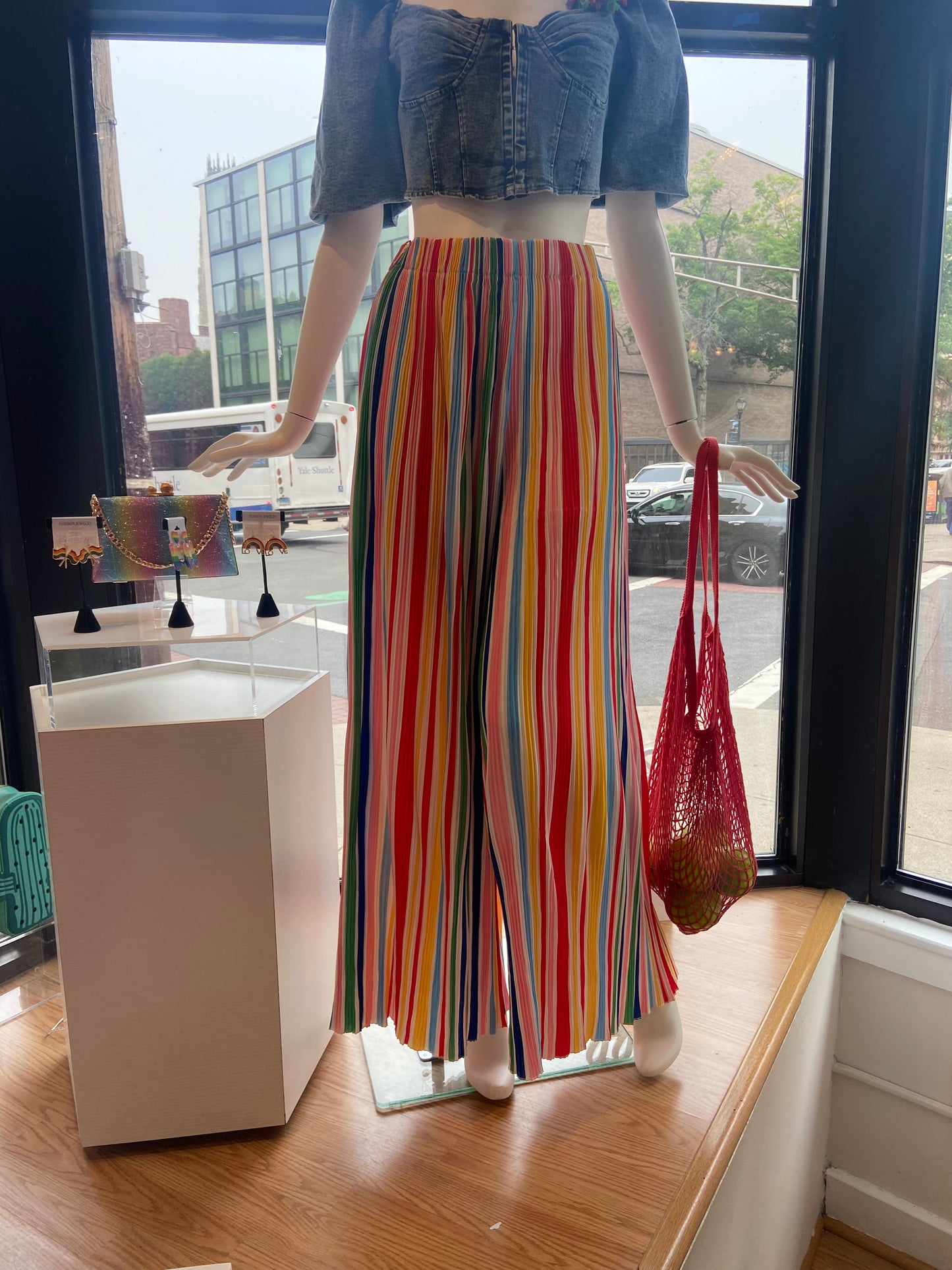 Pride yourself Pleated pants