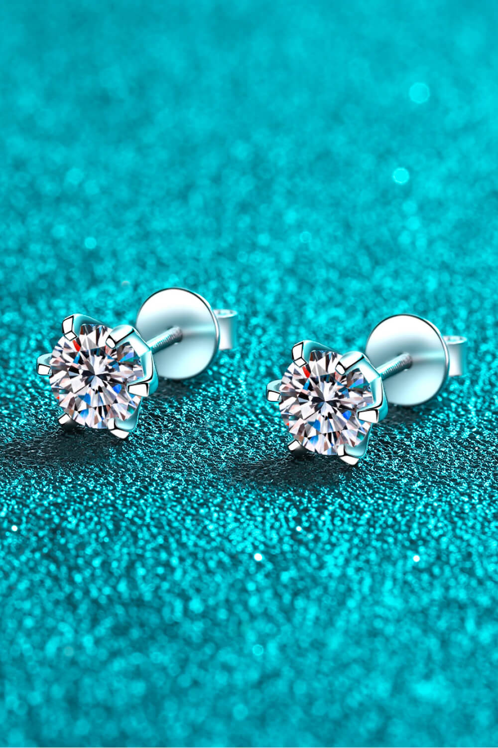 Marilyn studs