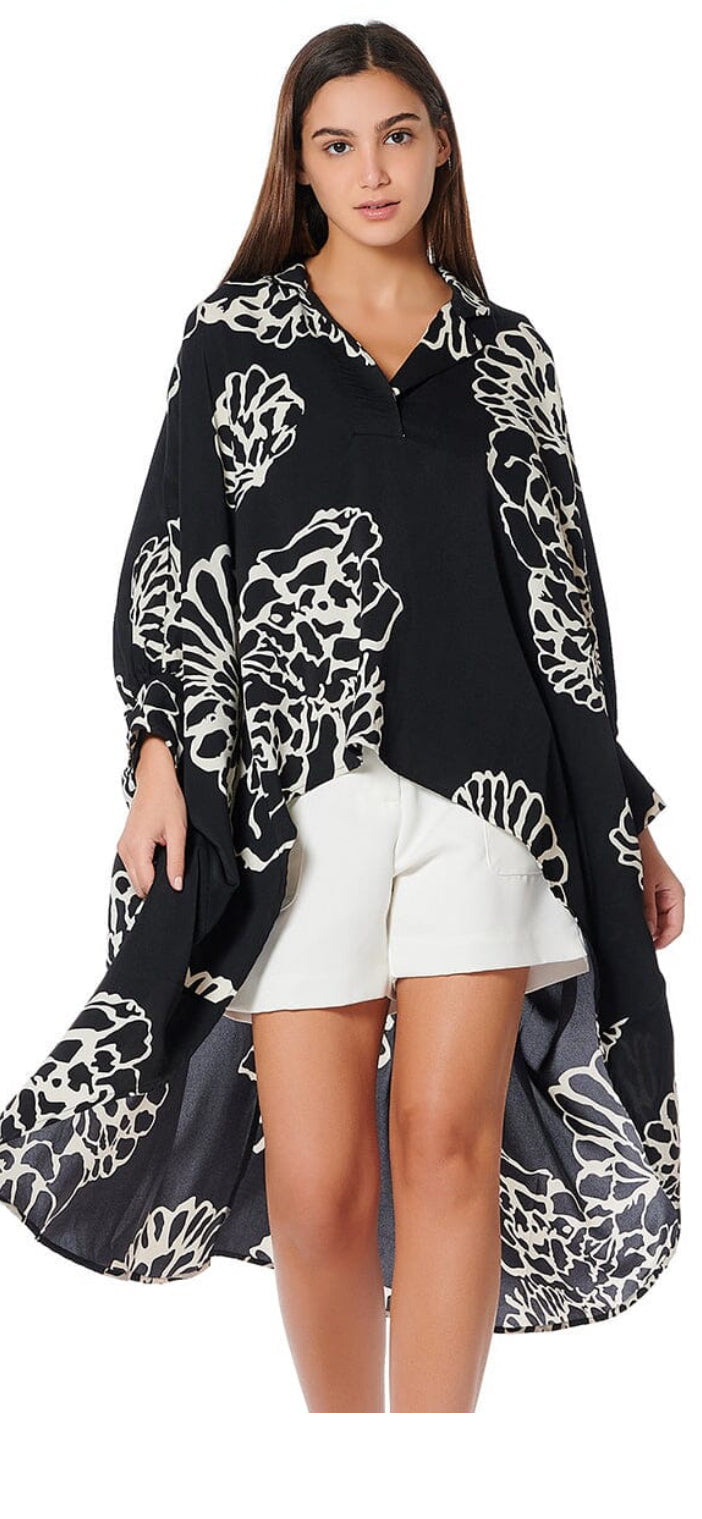 Flowy floral blouse